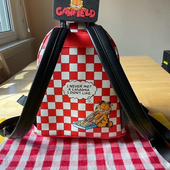 🍕🎒🍕 LOUNGEFLY LASAGNA GARRFIELD BACKPACK 🍕🎒🍕 NWT 🍕 - Picture 7 of 16